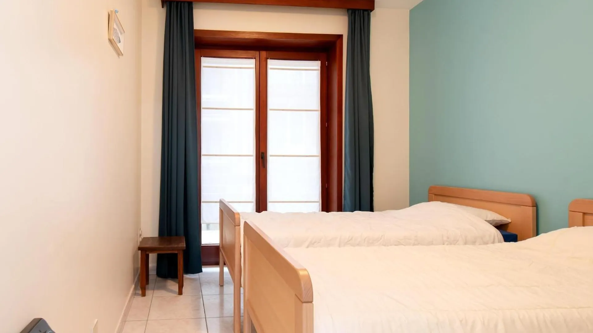 2 Bedroom Apartment, Near Epernay Square Middelkerke 0*,  Belgien