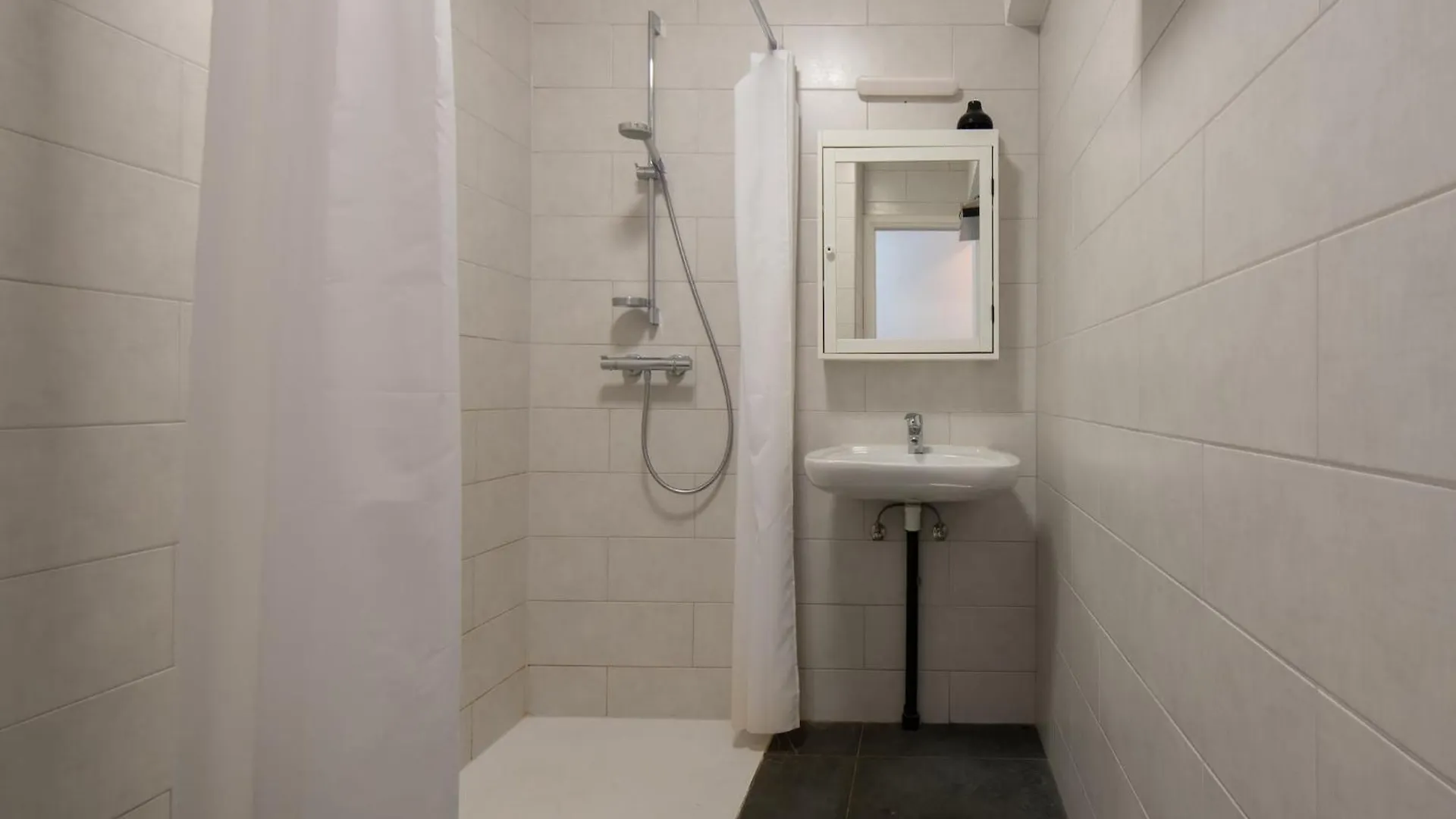 2 Bedroom Apartment, Near Epernay Square Middelkerke