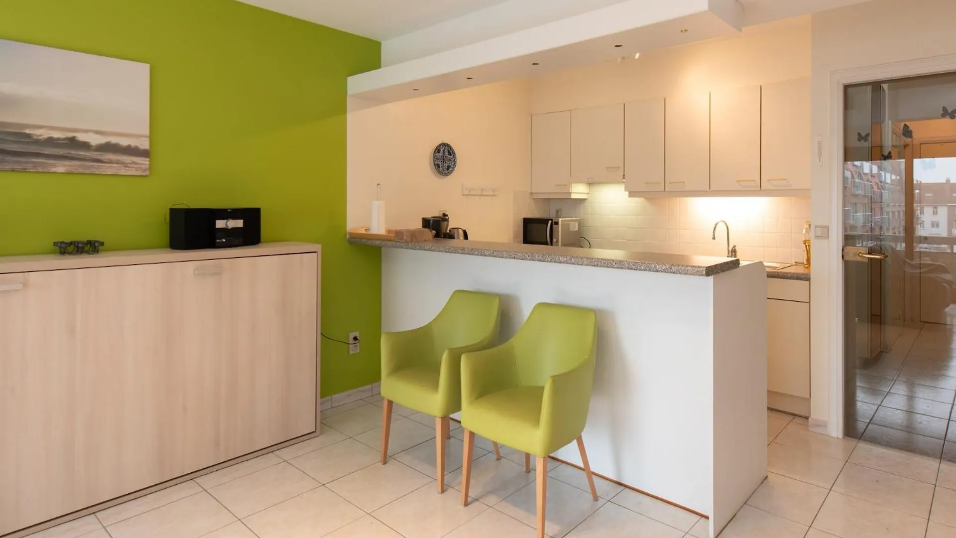 Lägenhet 2 Bedroom Apartment, Near Epernay Square Middelkerke Belgien
